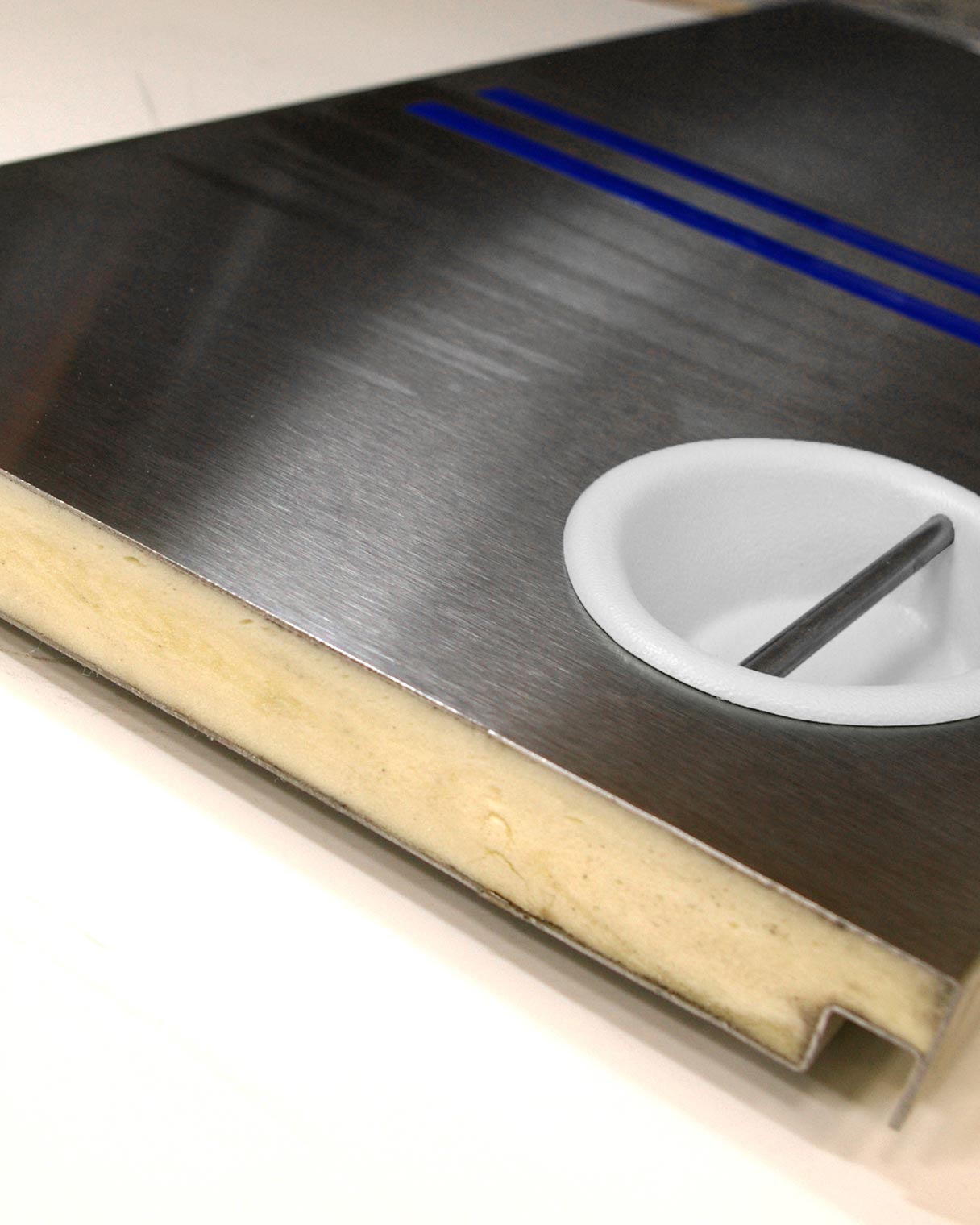 Injection de mousse – Porte inox